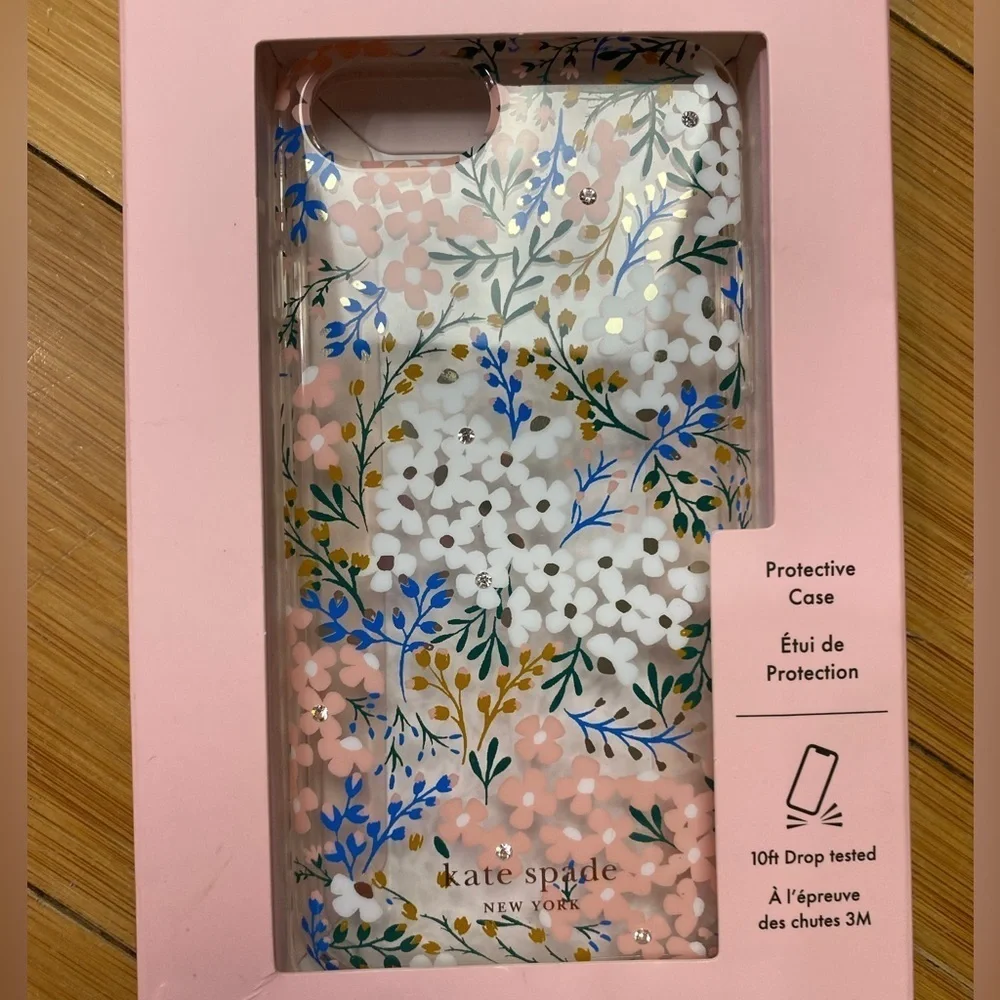 Kate Spade New York Protective Hardshell Case designed for iPhone SE